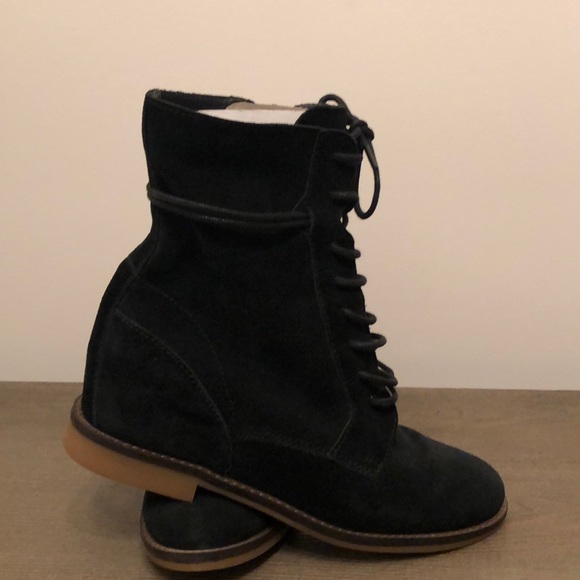 hush puppies wedge boots